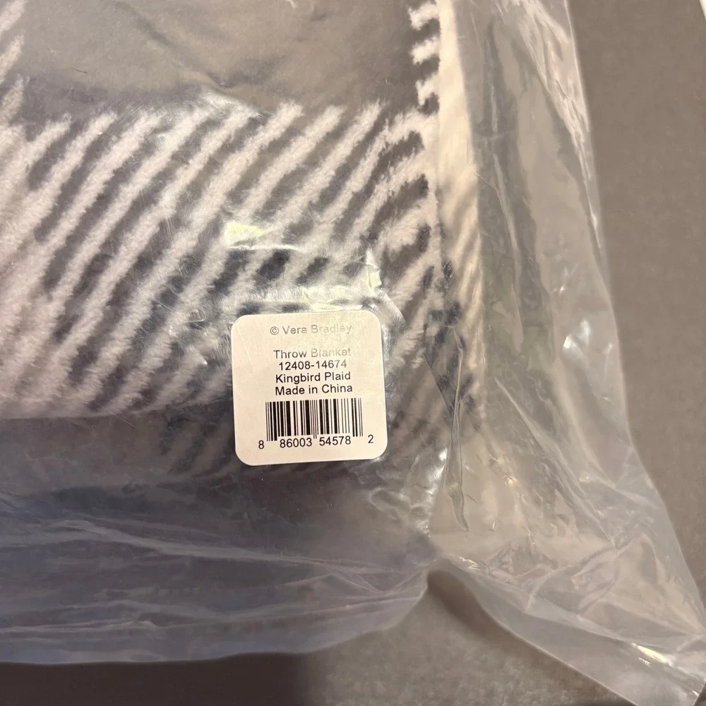 Vera Bradley Throw Blanket Unisex 50x80 Black White New Kingbird Plaid Fleece
